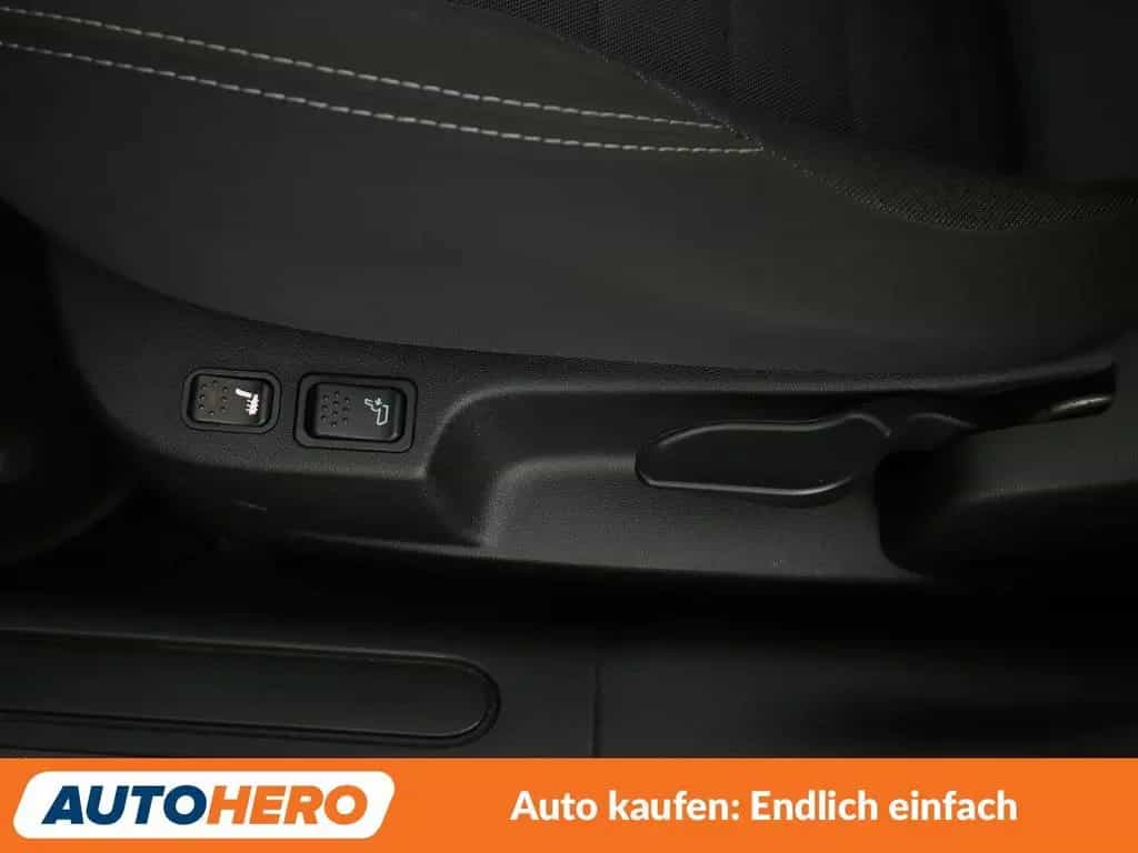 Alfa Romeo Giulietta 2.0 JTDM Super Aut.*NAVI*TEMPO*PDC*SHZ 03/2017-photo-28