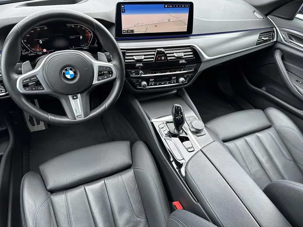 BMW 5 Series 520d Touring xDrive M-Sport NAV+LASER+AHK+HEADUP 09/2021-photo-11