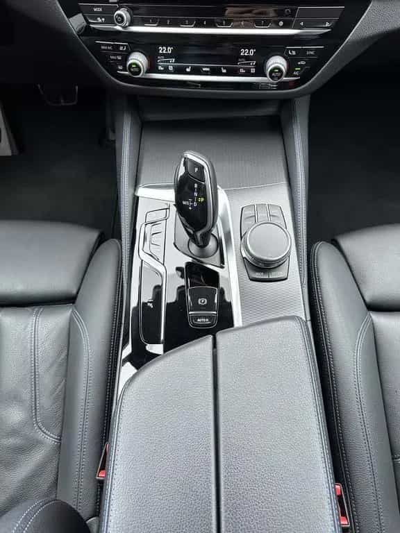 BMW 5 Series 520d Touring xDrive M-Sport NAV+LASER+AHK+HEADUP 09/2021-photo-13