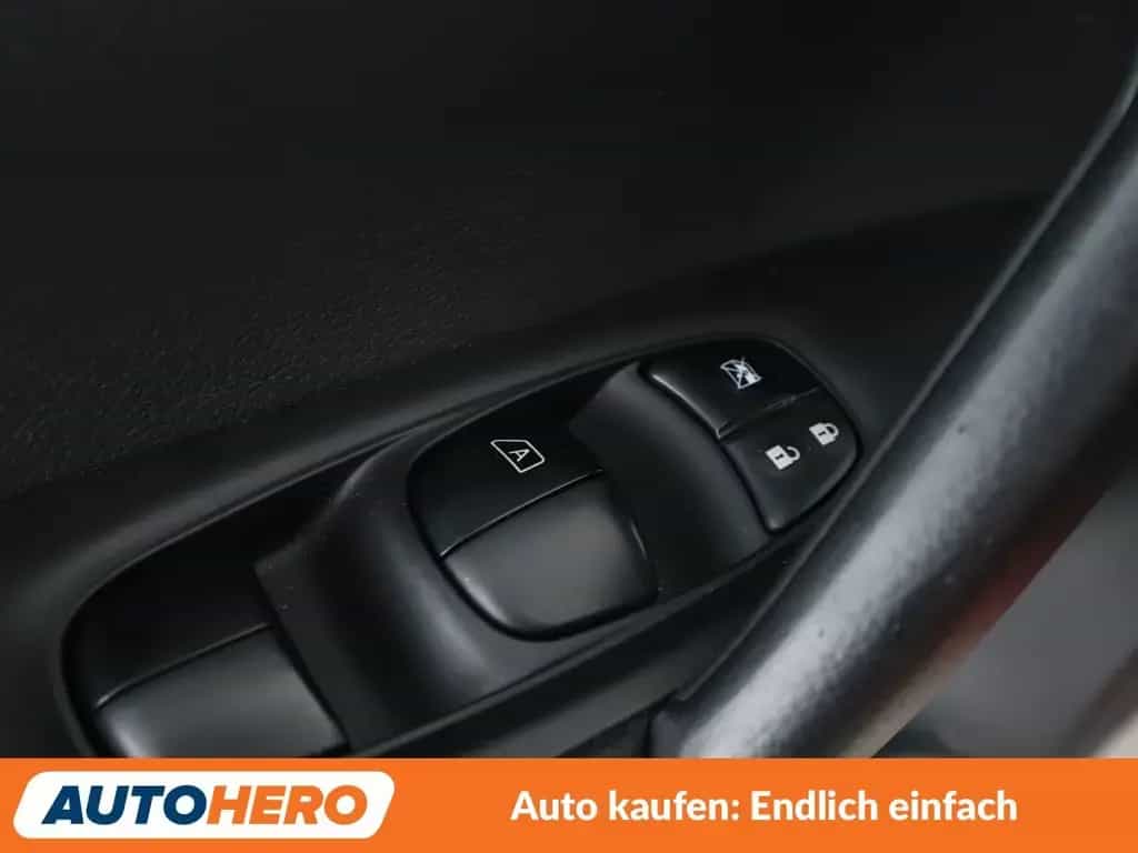 Nissan Qashqai 1.2 N-Connecta Aut*NAVI*TEMPO*CAM*PDC* 06/2016-photo-22