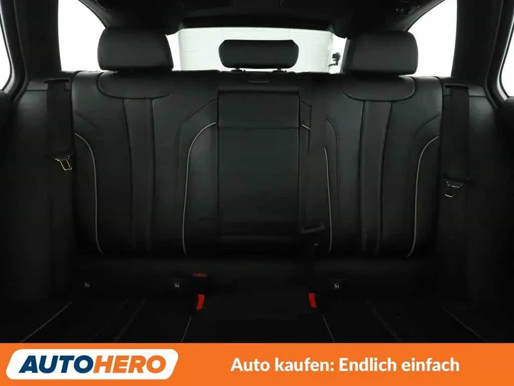 BMW 5 Series 520d xDrive M Sport Aut.*NAVI*LED*HUD*TEMPO* 03/2018-photo-15