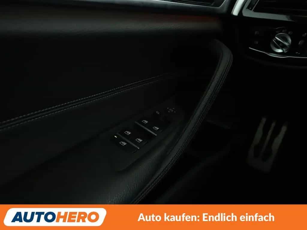 BMW 5 Series 520d xDrive M Sport Aut.*NAVI*LED*HUD*TEMPO* 03/2018-photo-23