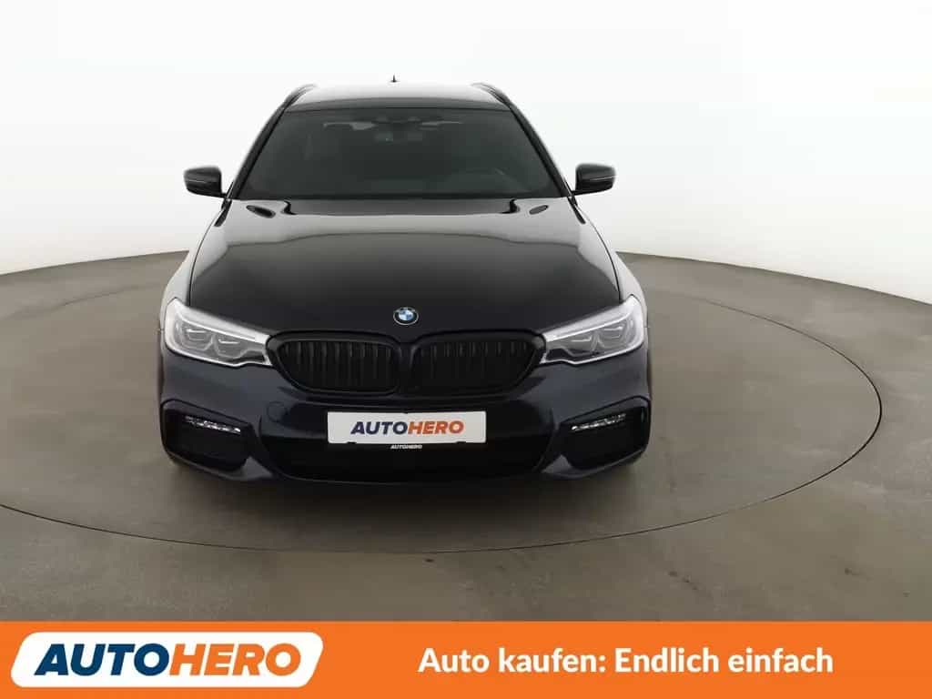 BMW 5 Series 520d xDrive M Sport Aut.*NAVI*LED*HUD*TEMPO* 03/2018-photo-8