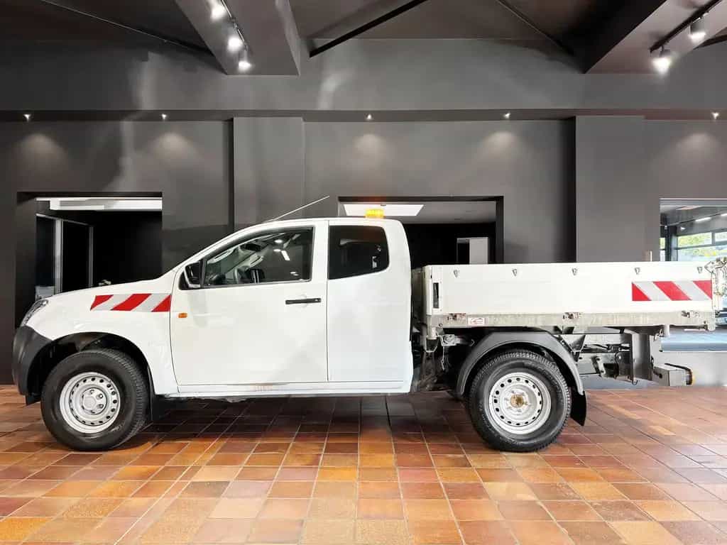 Isuzu D-Max 2.5 SPACECAB 4WD 3SEITEN-KIPPER AC AHK3,5T 12/2015-photo-1