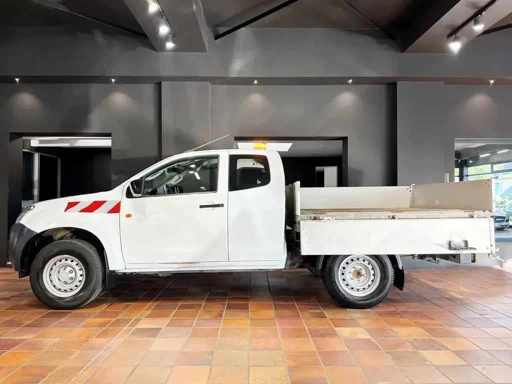 Isuzu D-Max 2.5 SPACECAB 4WD 3SEITEN-KIPPER AC AHK3,5T 12/2015-photo-2