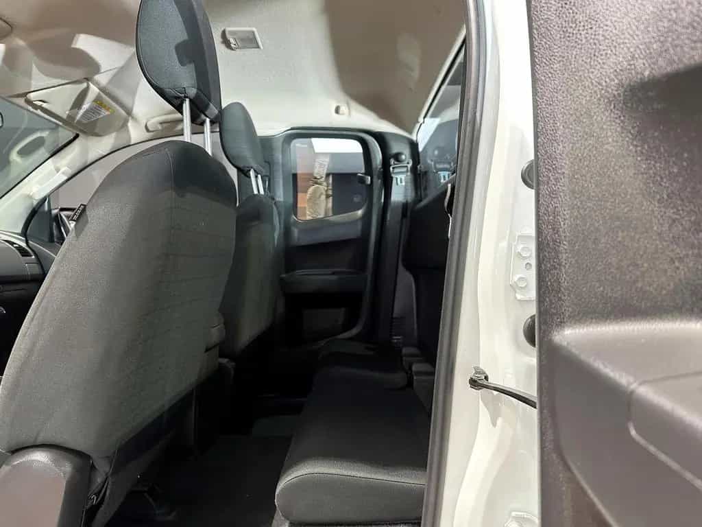 Isuzu D-Max 2.5 SPACECAB 4WD 3SEITEN-KIPPER AC AHK3,5T 12/2015-photo-27