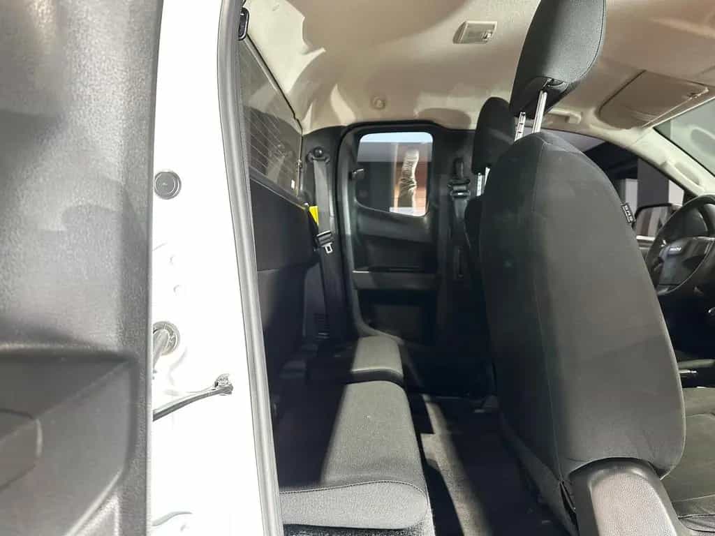 Isuzu D-Max 2.5 SPACECAB 4WD 3SEITEN-KIPPER AC AHK3,5T 12/2015-photo-29