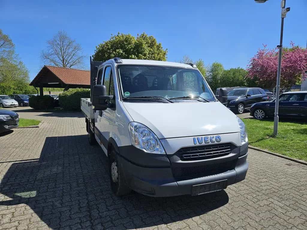 Iveco Daily Doppelkabiene Pritsche 29 L 13 04/2014-photo-3