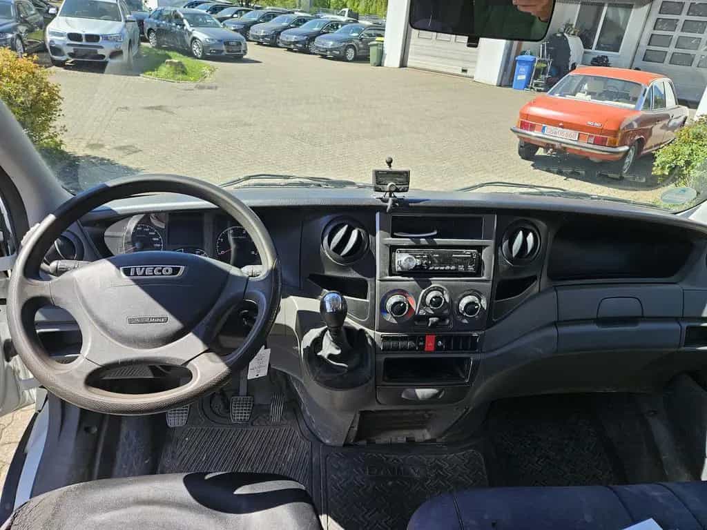 Iveco Daily Doppelkabiene Pritsche 29 L 13 04/2014-photo-8