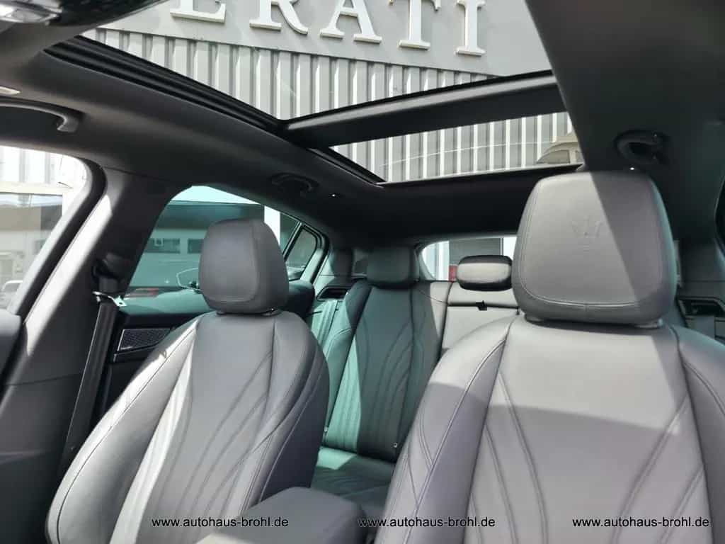 Maserati Grecale 2.0 MHEV GT Auto 4WD 04/2025-photo-8
