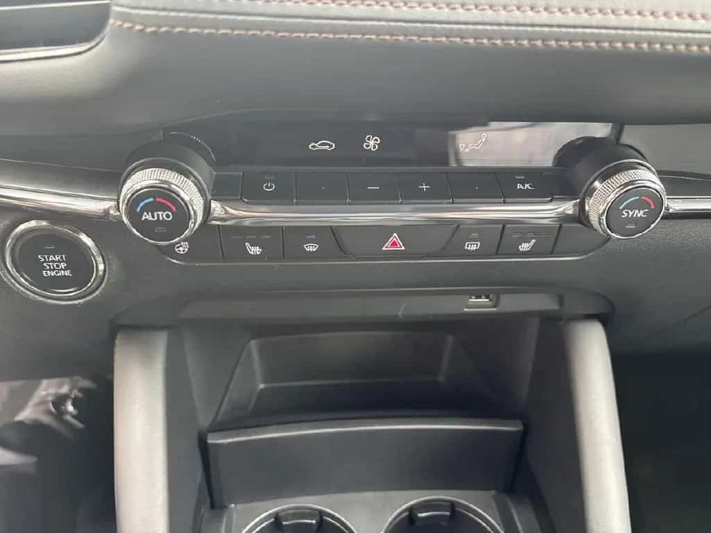 Mazda 3 Lim. Selection AWD,LED,360°,BOSE,ACC,TOT 07/2020-photo-18