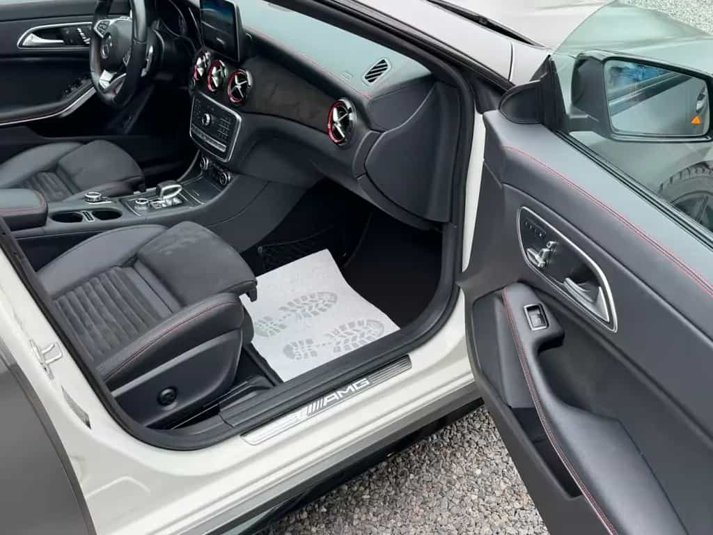 Mercedes-Benz CLA Shooting Brake 45 AMG 4Matic PANO ALCANTARA 12/2017-photo-7
