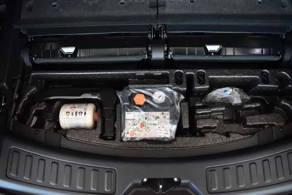 Land Rover Discovery Sport TD4 SE~AWD~7-Sitze~Automatik~AHK 03/2018-photo-26