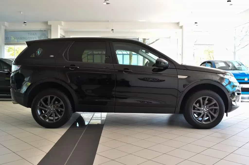 Land Rover Discovery Sport TD4 SE~AWD~7-Sitze~Automatik~AHK 03/2018-photo-5