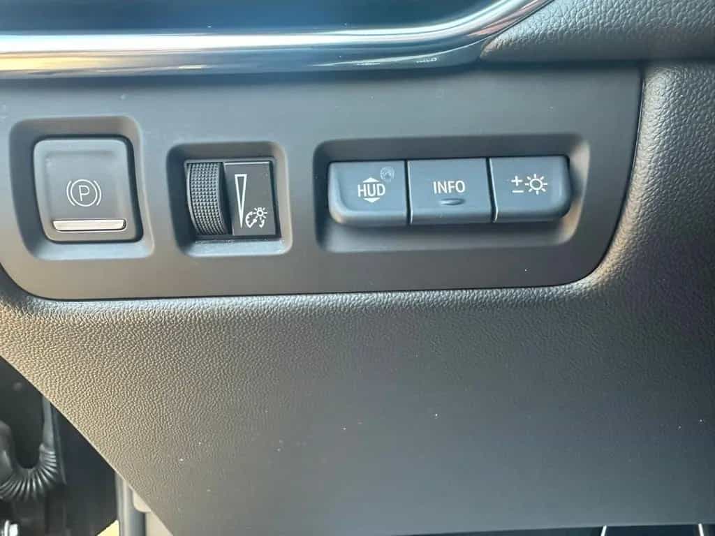 Cadillac XT4 Luxury 4WD*BOSE*HUD*4xSITZHZG+ 11/2021-photo-17