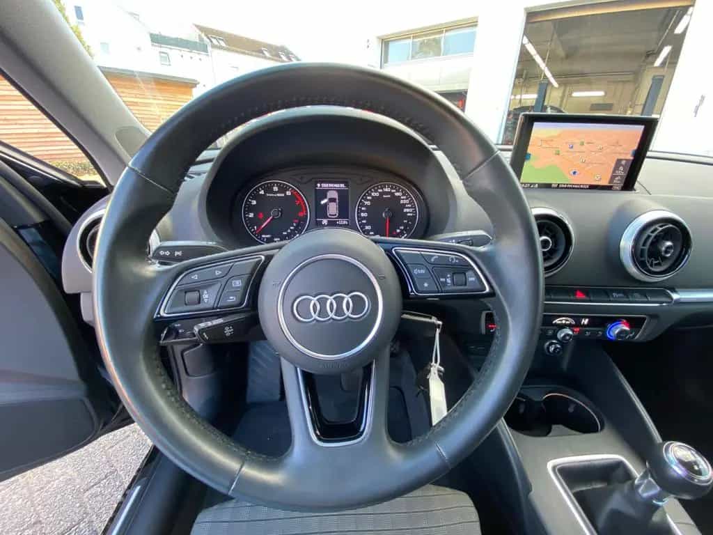 Audi A3 Sportback sport-AHK+NAVI+DAB+XENON PLUS 01/2019-photo-13