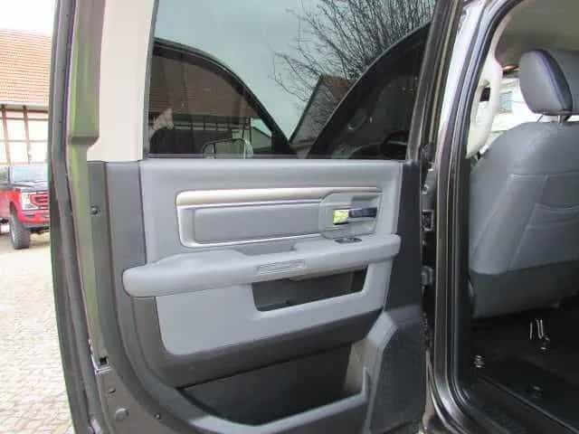 Dodge RAM 2500  6,7 Turbo Diesel Short Box SLT Limited 06/2016-photo-26
