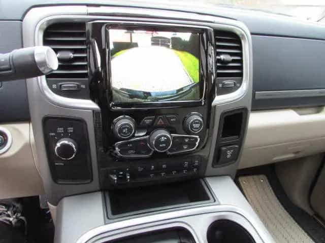 Dodge RAM 2500  Heavy Duty 6,4 Hemi Power Truck Limite 12/2018-photo-12