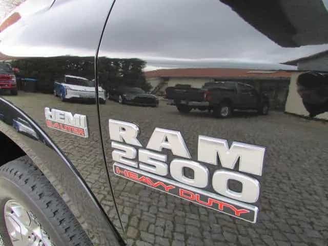 Dodge RAM 2500  Heavy Duty 6,4 Hemi Power Truck Limite 12/2018-photo-17