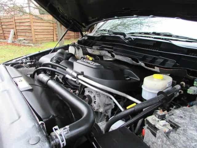 Dodge RAM 2500  Heavy Duty 6,4 Hemi Power Truck Limite 12/2018-photo-25