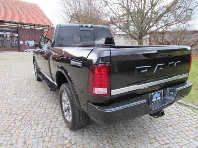 Dodge RAM 2500  Heavy Duty 6,4 Hemi Power Truck Limite 12/2018-photo-3