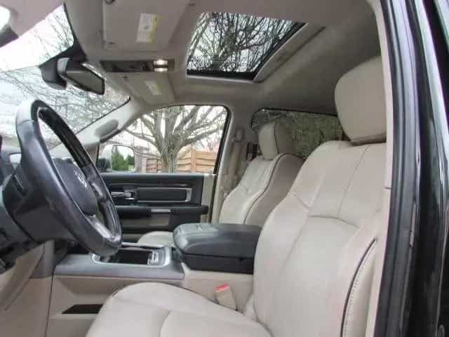 Dodge RAM 2500  Heavy Duty 6,4 Hemi Power Truck Limite 12/2018-photo-8