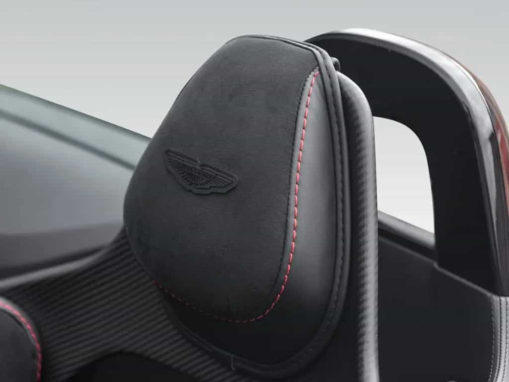 Aston Martin V12 Vantage Roadster | Carbon Exterior | Satin 03/2023-photo-21