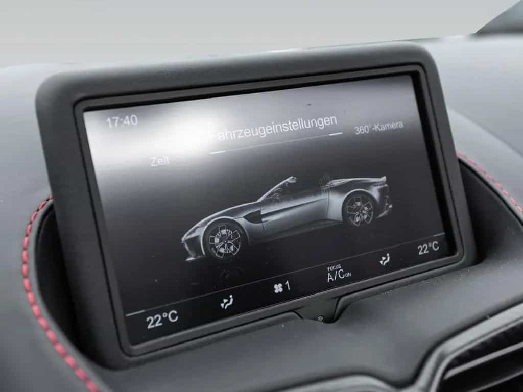 Aston Martin V12 Vantage Roadster | Carbon Exterior | Satin 03/2023-photo-25