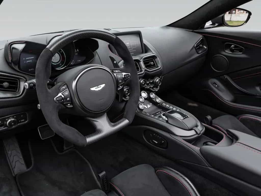 Aston Martin V12 Vantage Roadster | Carbon Exterior | Satin 03/2023-photo-5