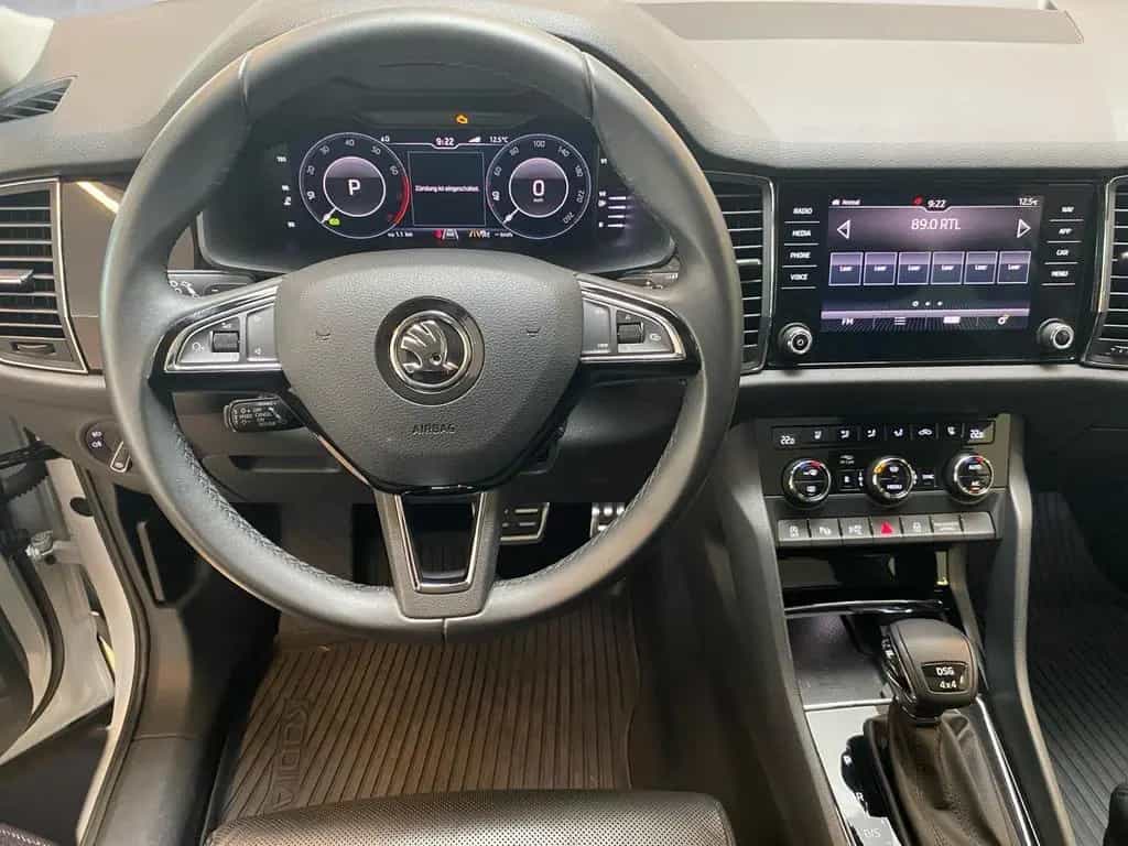 Skoda Kodiaq 2.0 TSI L&K 4x4 Stand.hz. Pano. RFK LED 01/2020-photo-17