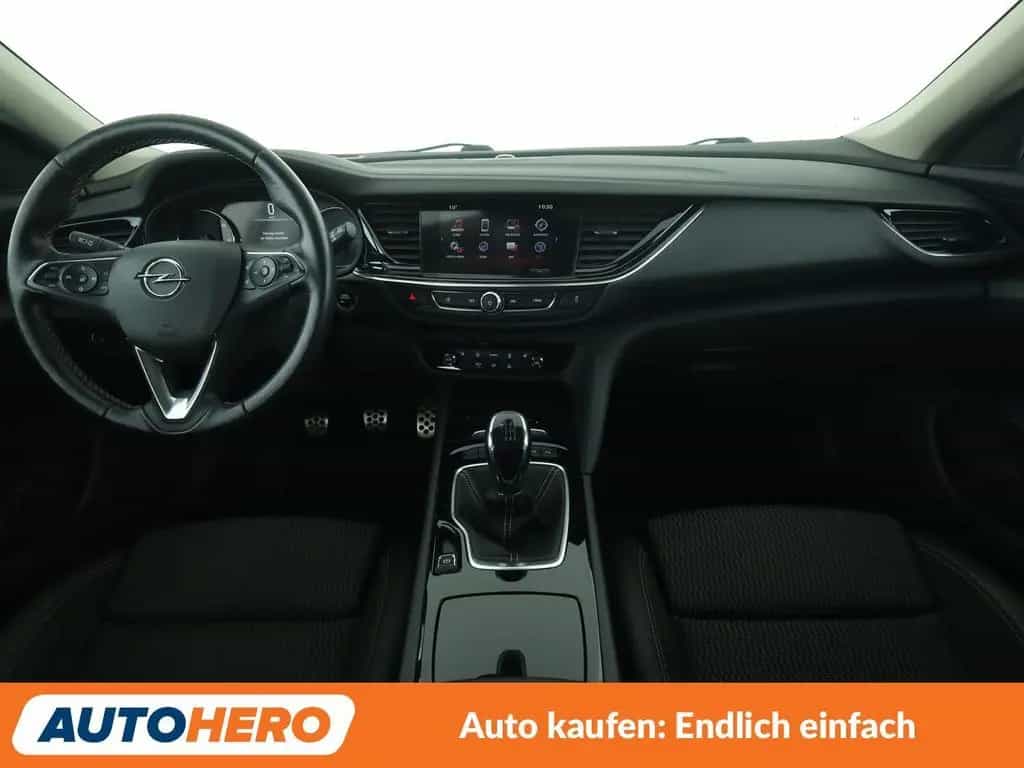 Opel Insignia Sports Tourer 1.5 SIDI Turbo Dynamic 06/2018-photo-11
