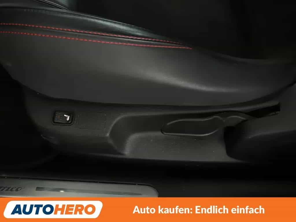 Alfa Romeo Giulietta 1.8 Turbo Veloce Aut*NAVI*PDC*SHZ* 04/2017-photo-26