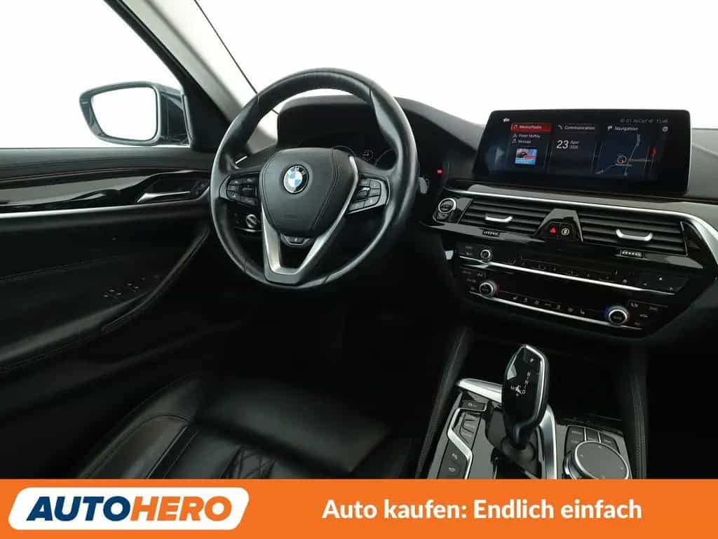 BMW 5 Series 520d Luxury Line Aut.*NAVI*LED*360CAM*ACC*ALU* 10/2019-photo-12