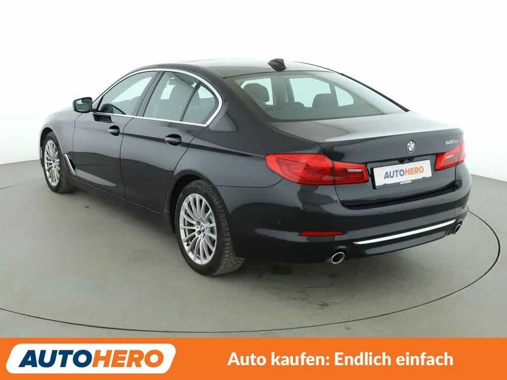 BMW 5 Series 520d Luxury Line Aut.*NAVI*LED*360CAM*ACC*ALU* 10/2019-photo-3