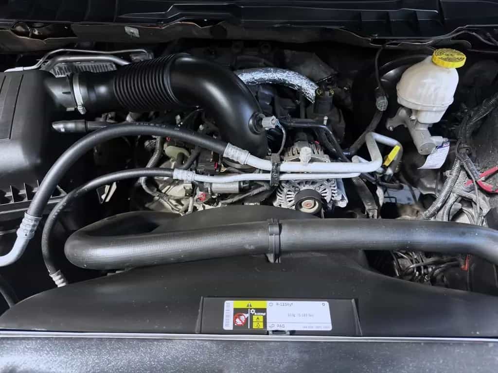 Dodge RAM 1500 SLT Crew Cab 5.7 V8 03/2019-photo-18