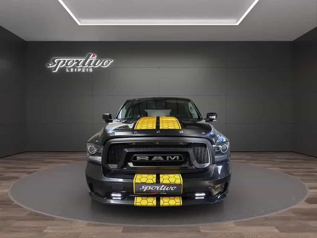 Dodge RAM 1500 SLT Crew Cab 5.7 V8 03/2019-photo-2