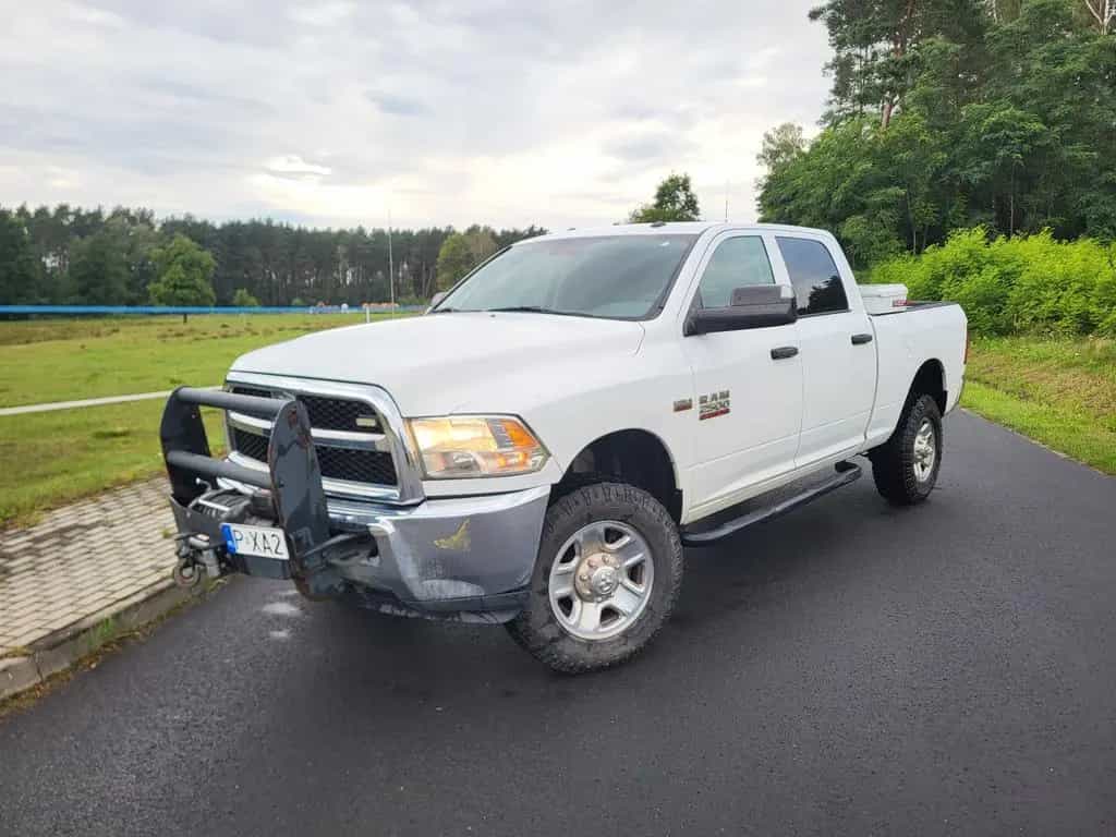 Dodge RAM 2500 not 1500 2016, winch 4x4 5.7 v8 04/2016-photo-0