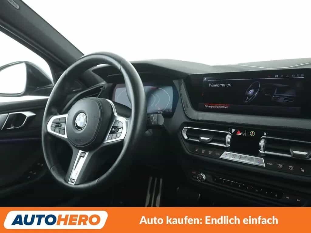 BMW 1 Series 120d M Sport Aut.*NAVI*LED*CAM*ACC*HUD*SHZ*PANO* 08/2020-photo-12