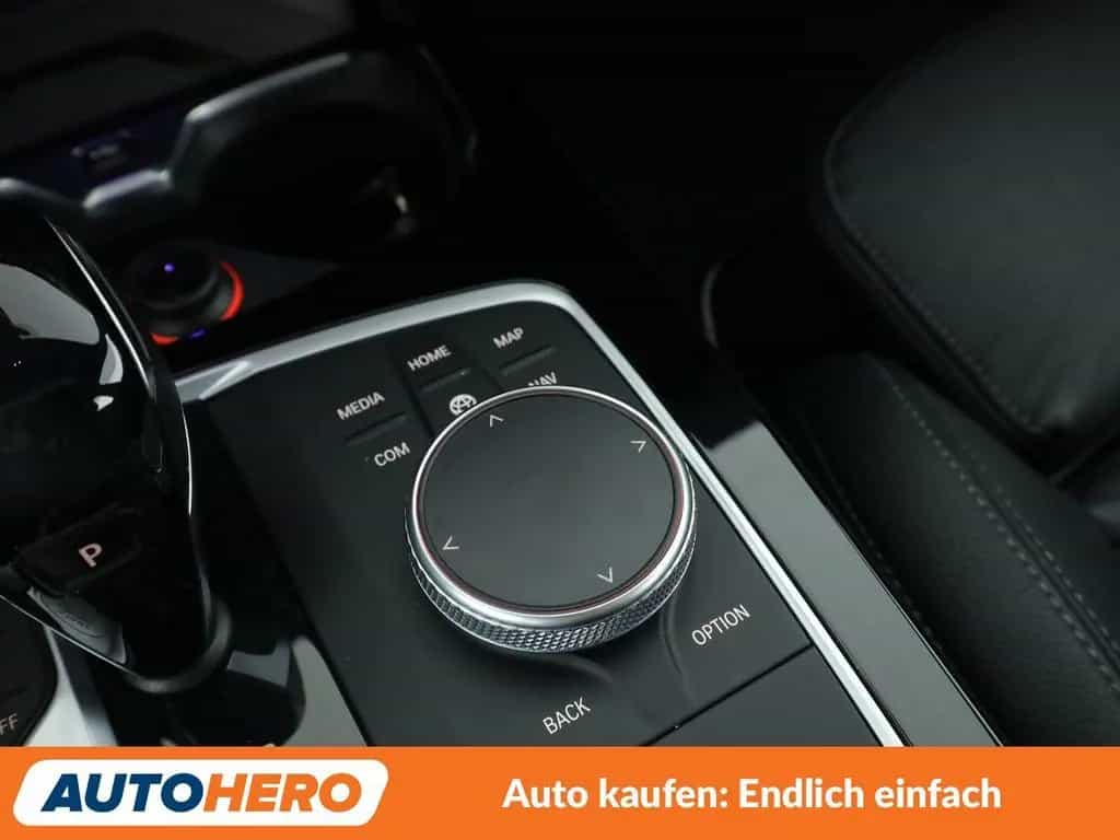 BMW 1 Series 120d M Sport Aut.*NAVI*LED*CAM*ACC*HUD*SHZ*PANO* 08/2020-photo-26