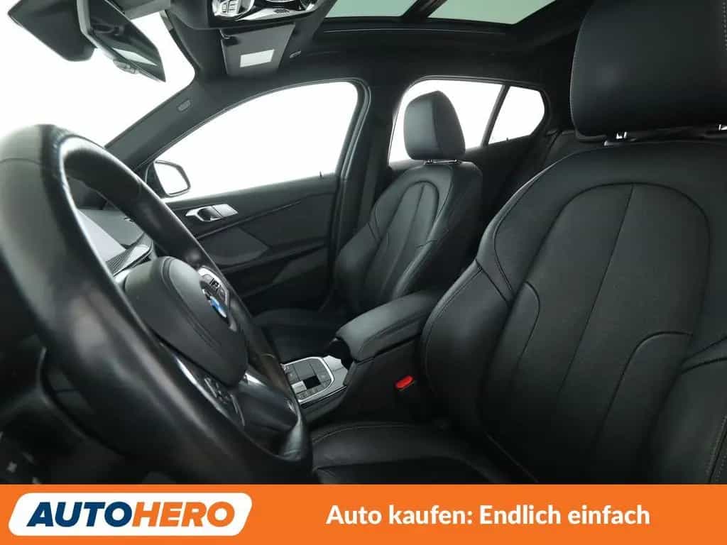 BMW 1 Series 120d M Sport Aut.*NAVI*LED*CAM*ACC*HUD*SHZ*PANO* 08/2020-photo-9