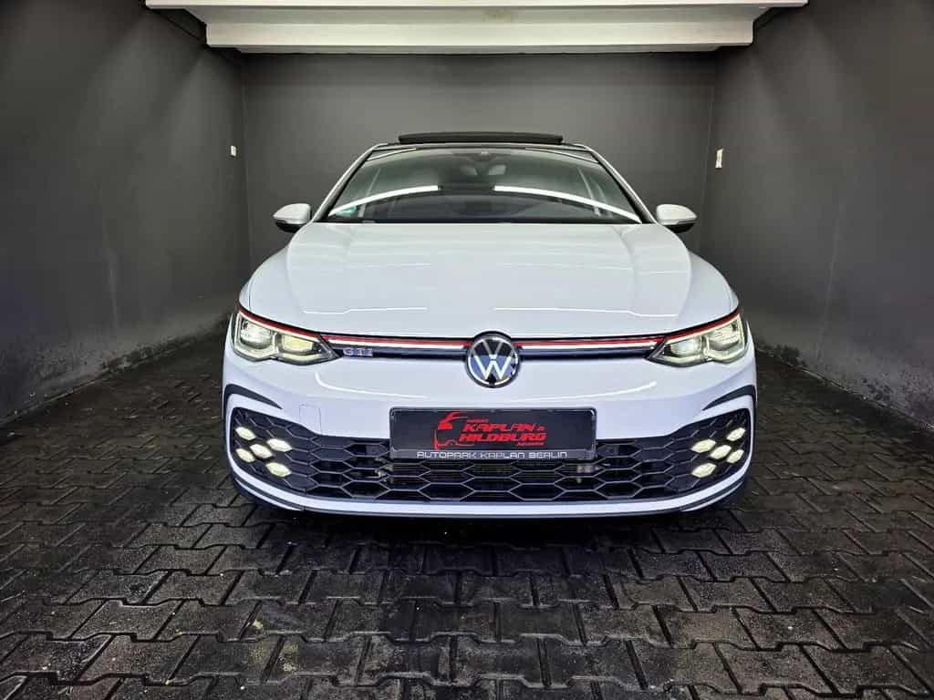 Volkswagen Golf VIII GTI, PANO, LED, R-KAMERA, ACC, H&K 10/2022-photo-1