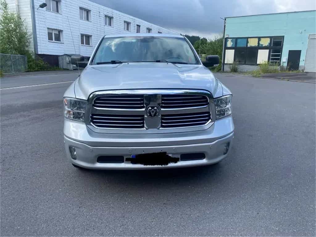 Dodge RAM 1500 5,7 V8 Crew Cap Long Bed*Ahk*Tüv 12/26 09/2018-photo-1