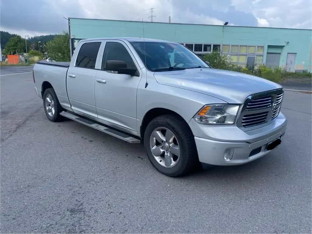 Dodge RAM 1500 5,7 V8 Crew Cap Long Bed*Ahk*Tüv 12/26 09/2018-photo-2