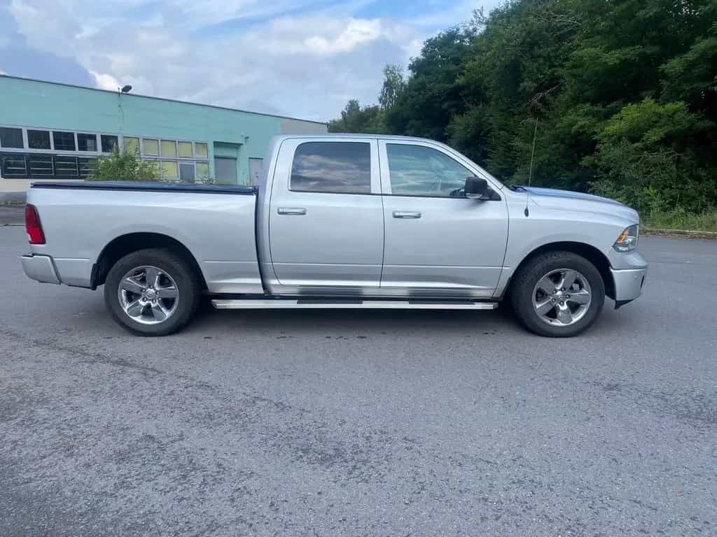 Dodge RAM 1500 5,7 V8 Crew Cap Long Bed*Ahk*Tüv 12/26 09/2018-photo-4