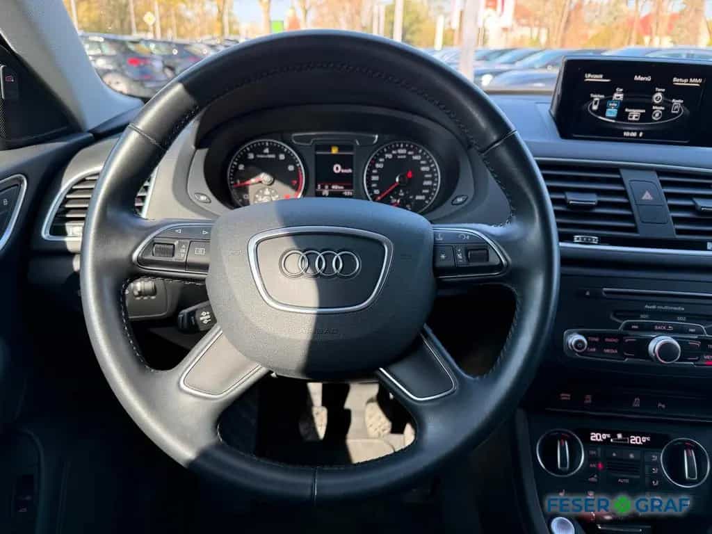 Audi Q3 Design 1.4 TFSI SHZ/Bluetooth/GRA/AHK/PDC+/Xe 08/2018-photo-10