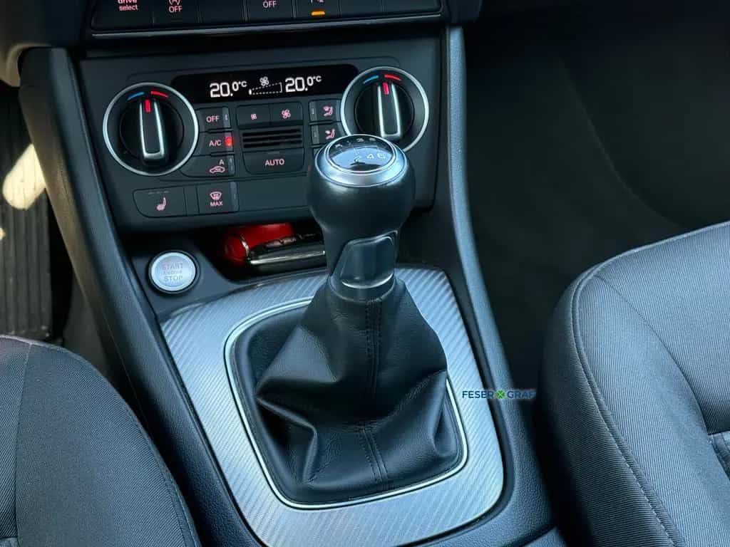 Audi Q3 Design 1.4 TFSI SHZ/Bluetooth/GRA/AHK/PDC+/Xe 08/2018-photo-16