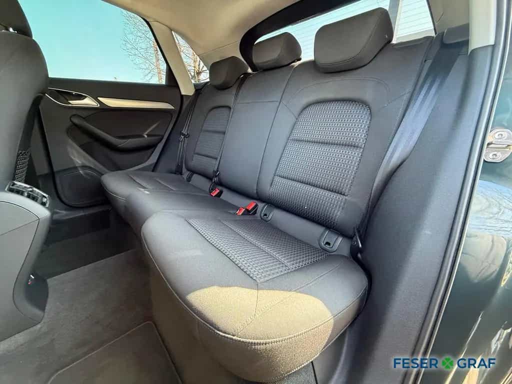 Audi Q3 Design 1.4 TFSI SHZ/Bluetooth/GRA/AHK/PDC+/Xe 08/2018-photo-8