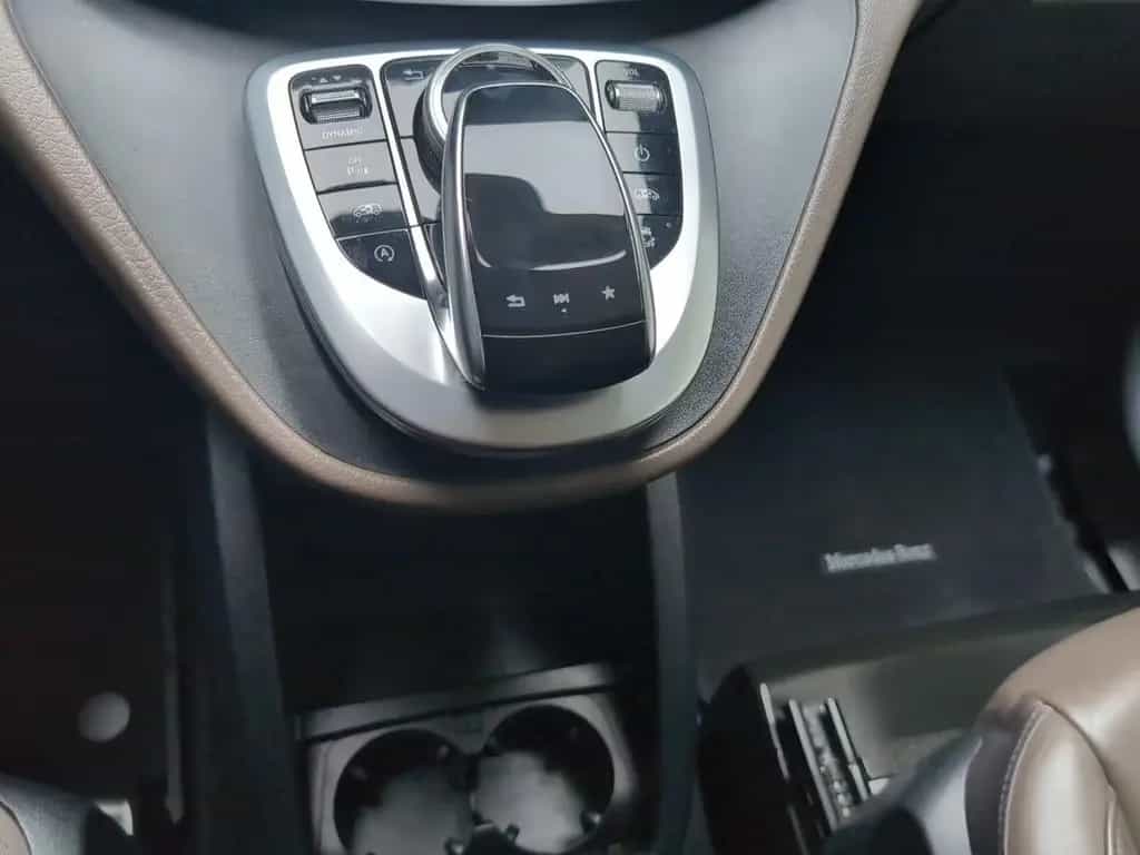 Mercedes-Benz V 300 V300d 4M Avantg./ILS/Burm./Distr./Junge Sterne 11/2019-photo-25