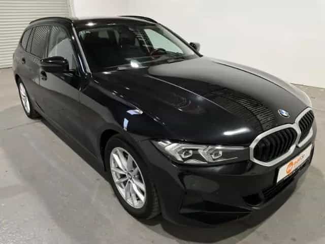 BMW 320 D Touring Automatik EU6d ACC LED Navi 03/2023-photo-3