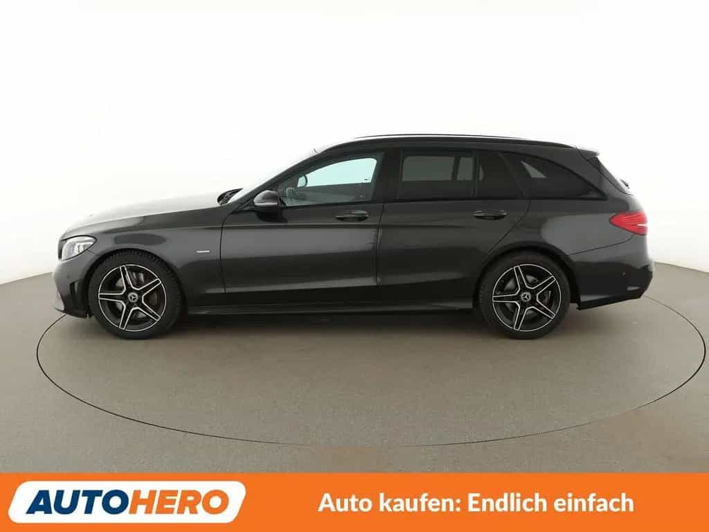 Mercedes-Benz C-Class 300 d T Night Edition AMG Line Aut.*NAV*ACC* 11/2020-photo-2